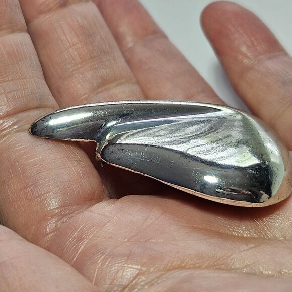 *Sale* Vintage Avon Celia Sebiri's Sculptural Wings Silver Tone Brooch - Picture 3 of 10